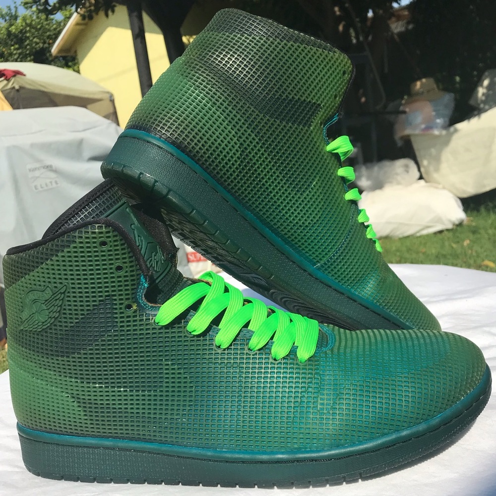 Nike Air Jordan black/tropical size 13